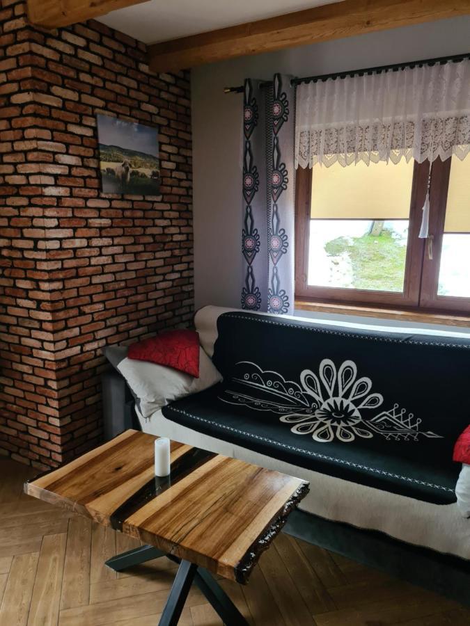 Toporowe Izby Ґронь Екстер'єр фото